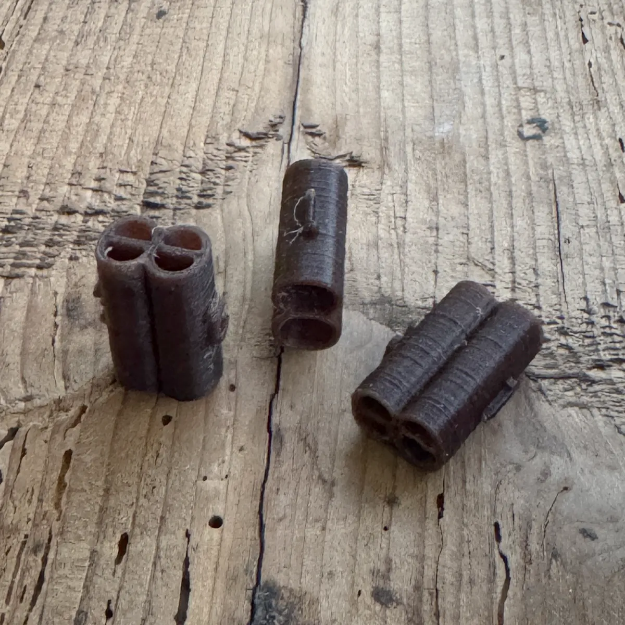 Hay Combi för kombigömmor. Denna är svart.