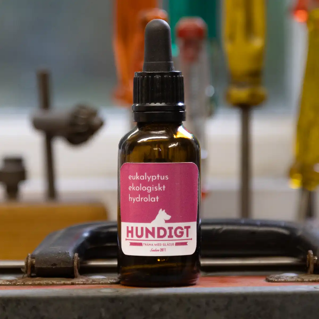 Ekologisk hydrolat eukalyptus till nosework i 30 ml brun flaska.