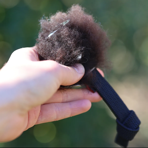 Bild på Jami - Snuttar - fårskinnsleksak korthårig